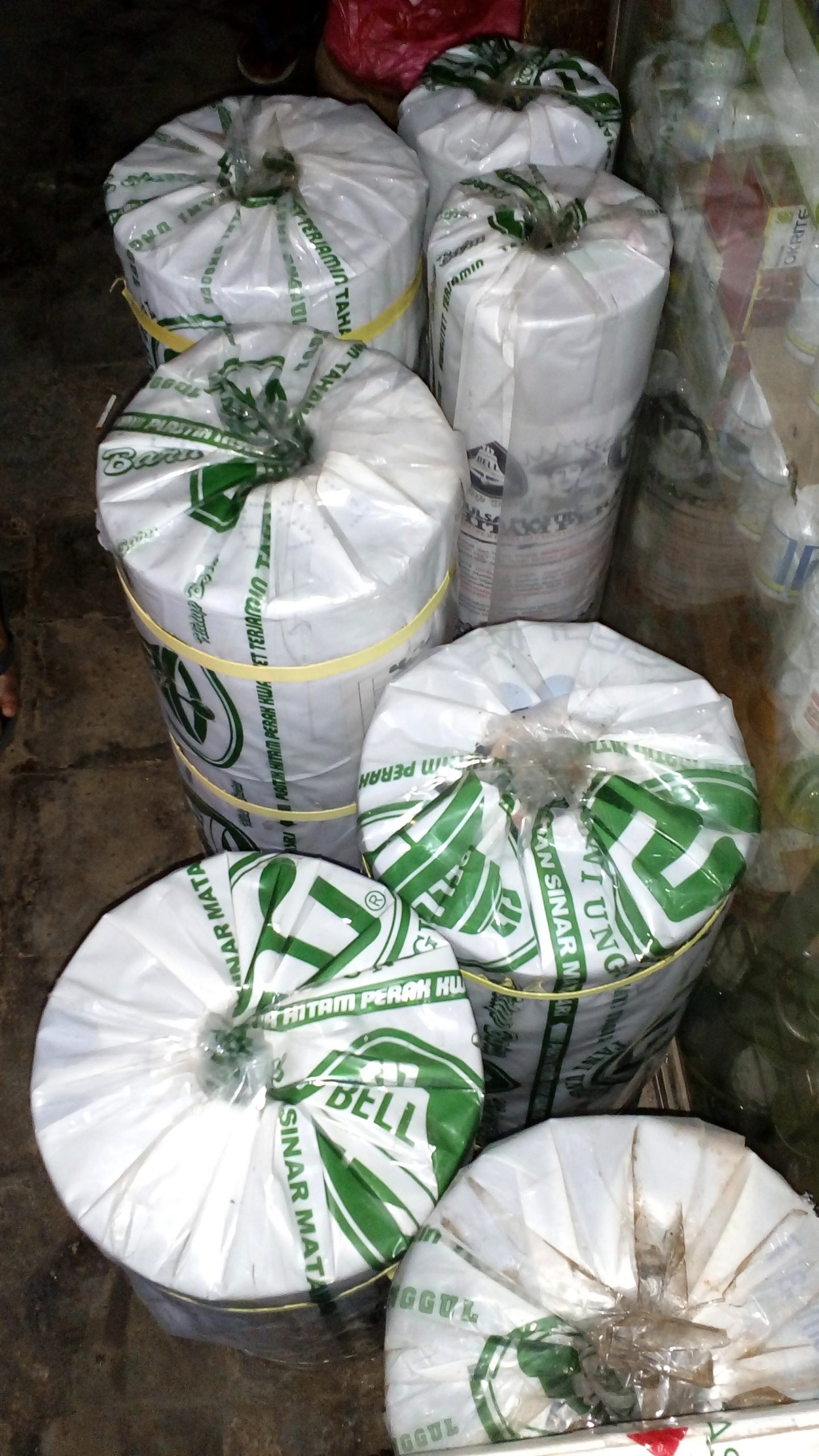 Plastik Mulsa Perak Hitam 100cm 1 Rol